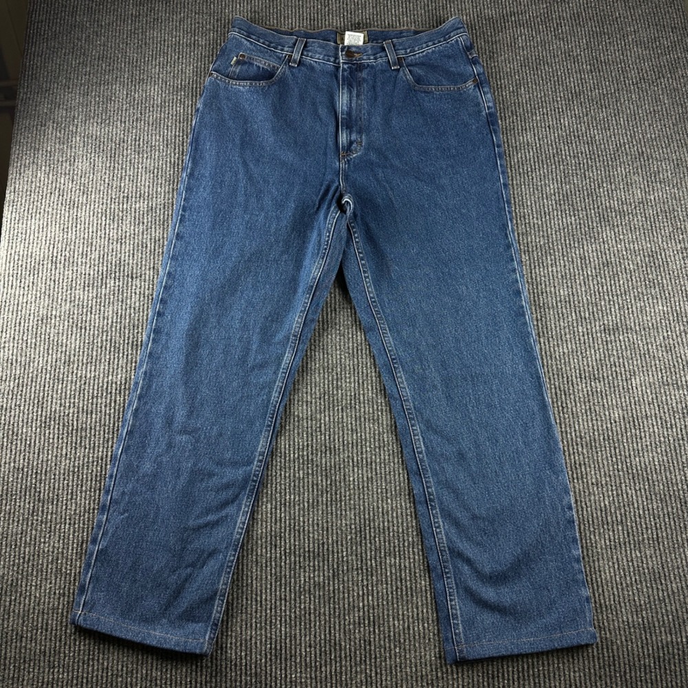 LL Bean Classic Fit Mens Jeans 35x30 Blue Denim Straight Leg 220626 Medium Wash